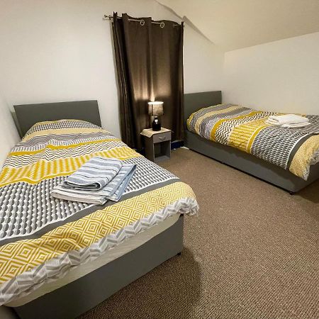2 Bedroom Cottage Gloucester City Center Esterno foto