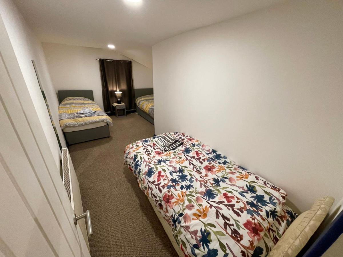 2 Bedroom Cottage Gloucester City Center Esterno foto