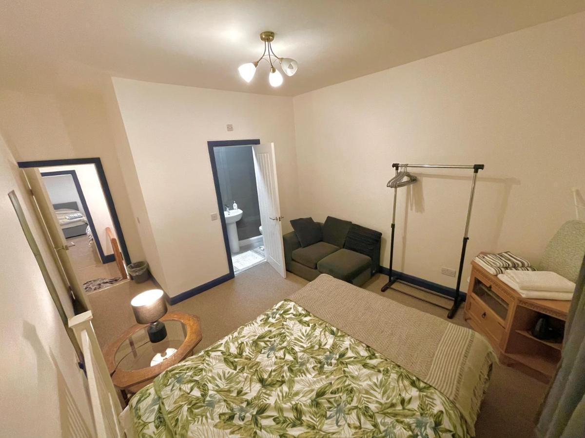 2 Bedroom Cottage Gloucester City Center Esterno foto